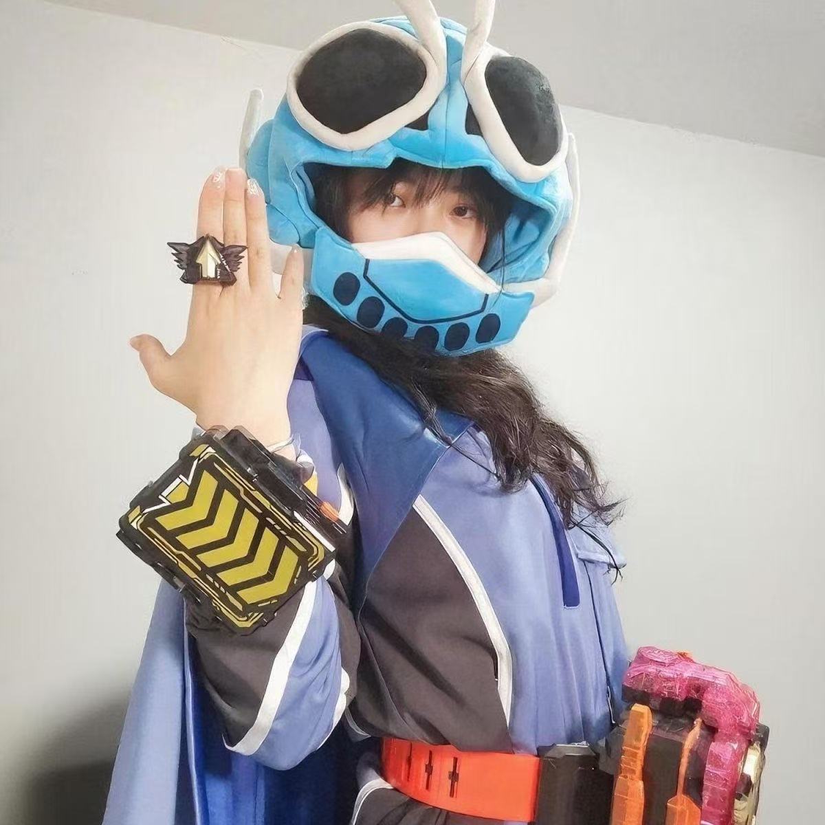Kamen Rider Gotchard Cos Plush - مراجعة Anime Cosplay Kamen Rider وسعره