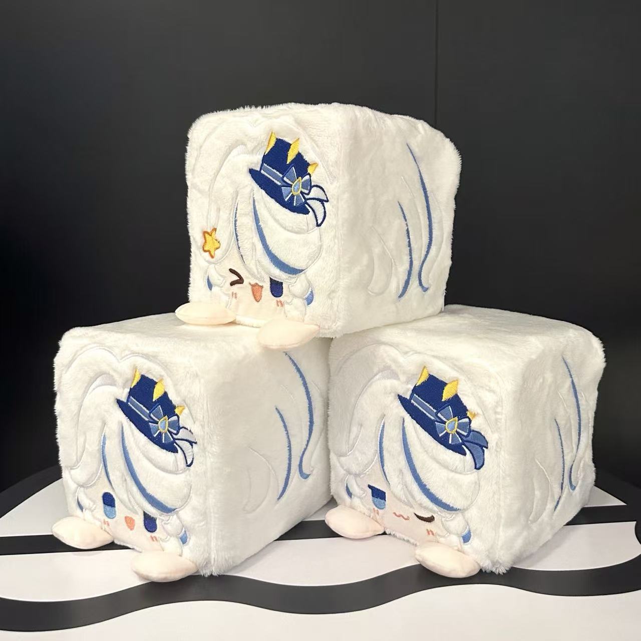 In stock Furina Cute Pillow mo - مراجعة Anime Cosplay Event وسعره